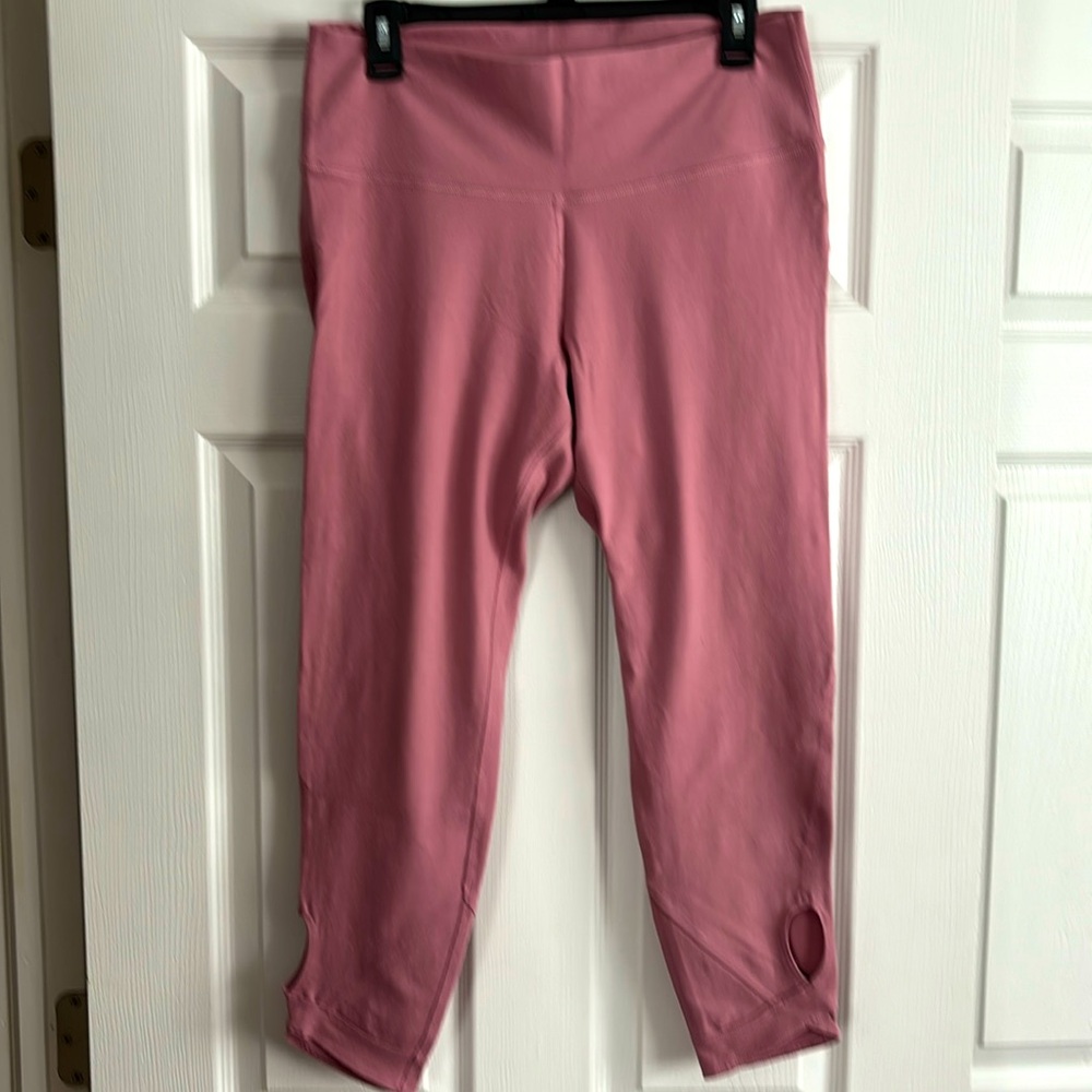 OLD NAVY YOGA PANTS-MAUVE PINK SIZE LARGE